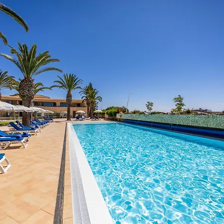 Vila Palmeira Beach Resort
